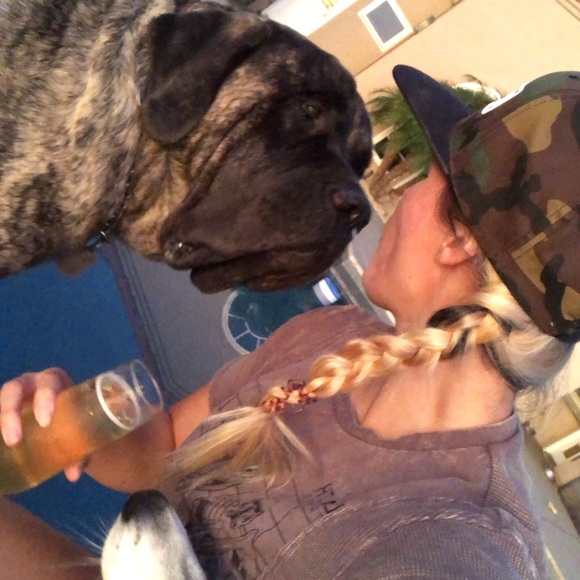 Meet your Posher, Sam - Picture 1 of 2